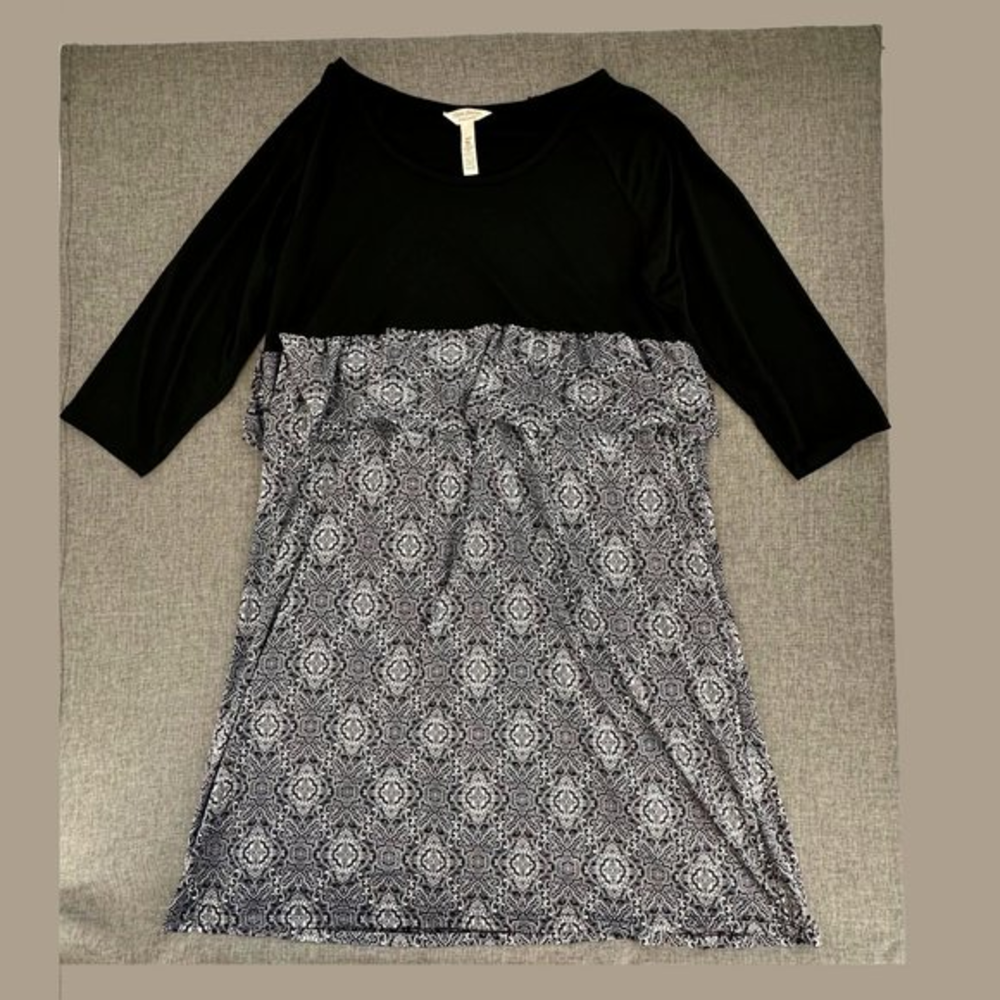 Three Seasons Maternity Dress Black White XL Stretchy‎ Damask Print 3/4th Sleeve
